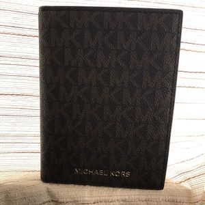 *SOLD* Michael Kors Passport Wallet